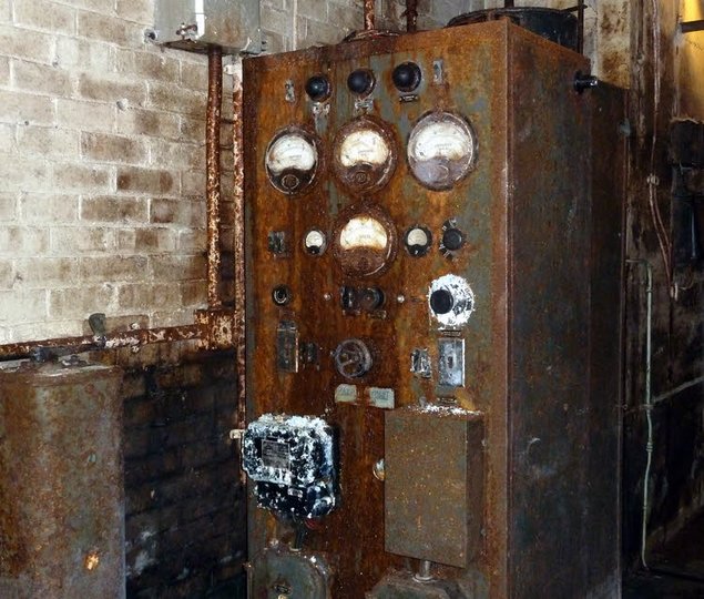 Picture of a power control panel of the Churchill's undeground bunker.